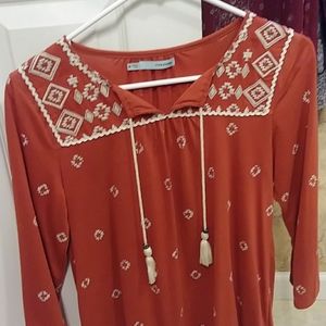 Burnt orange 3/4 length sleeve shirt